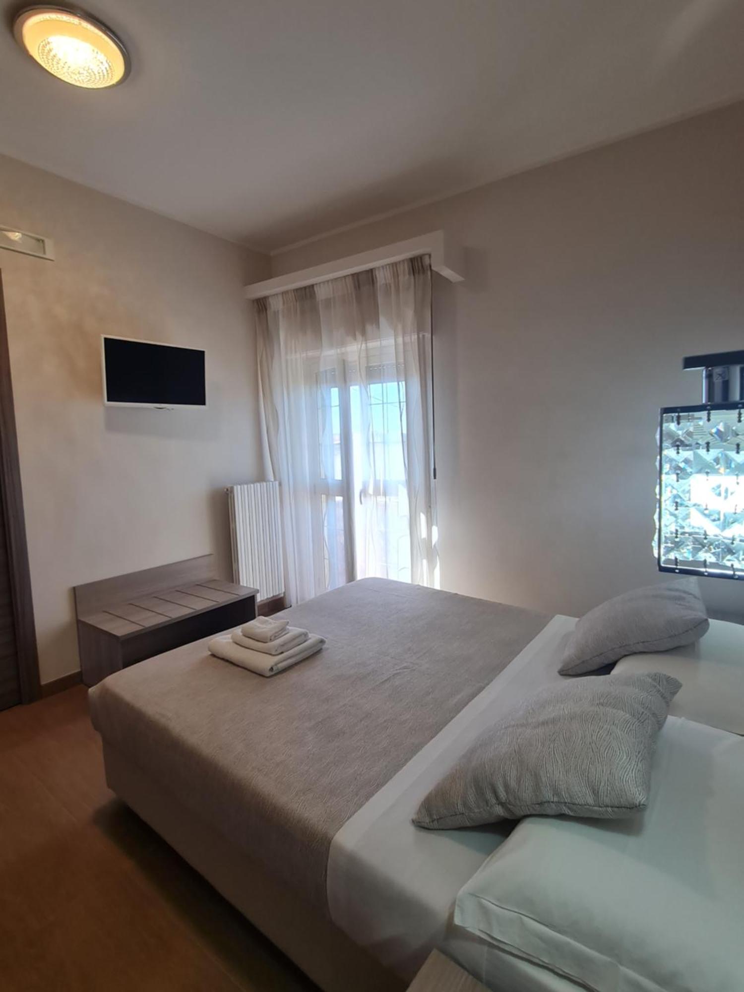 B&B La Casa Di Martina แซมโบรเน ภายนอก รูปภาพ