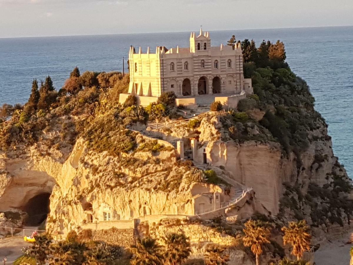 B&B La Casa Di Martina แซมโบรเน ภายนอก รูปภาพ